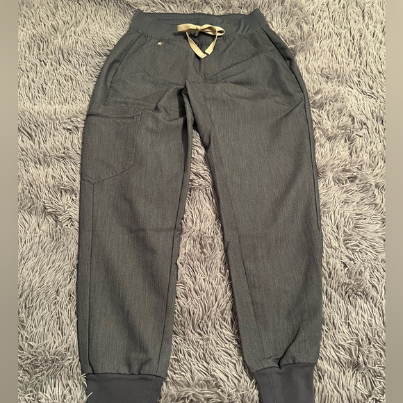 Figs Graphite - Picture 2 of 2